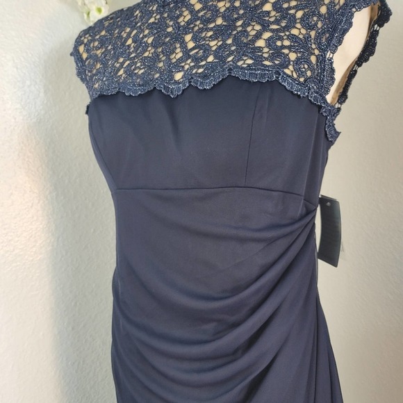 ALEX EVENINGS WOMEN'S METALLIC CUTOUT LACE DRESS NAVY GOLD METALLIC SZ 6… - Picture 7 of 13